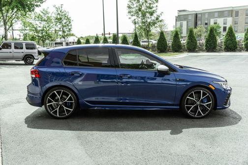 Lapiz Blue Metallic 2024 Volkswagen Golf R 2.0T DSG