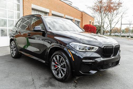 2022 BMW X5 M50i