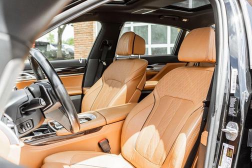 2017 BMW 750 i xDrive