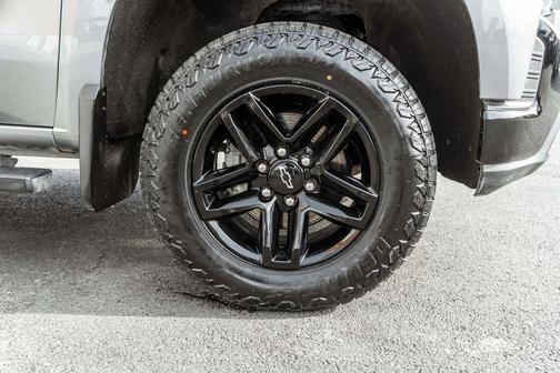 2022 Chevrolet Silverado 1500 Custom Trail Boss