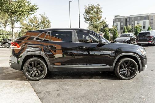 2022 Volkswagen Atlas Cross Sport 3.6L V6 SE w/Technology