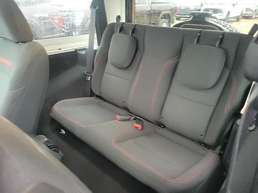 Bright White Clearcoat 2021 Jeep Wrangler Rubicon