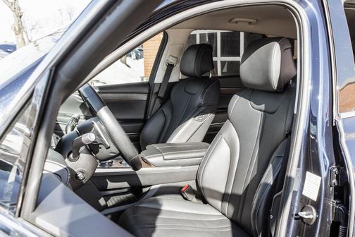 2024 Genesis GV80 2.5T