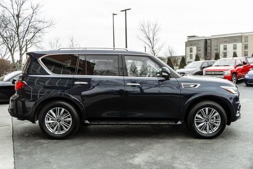 2024 INFINITI QX80 Luxe