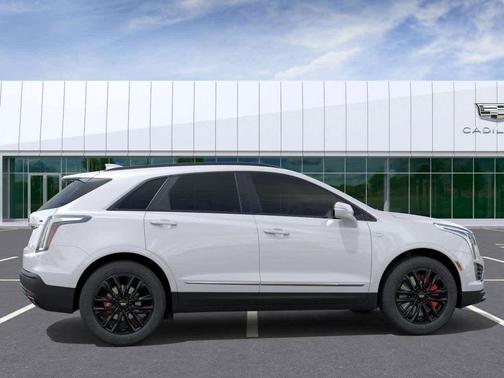 2025 Cadillac XT5 Sport