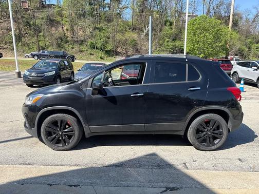 Black 2019 Chevrolet Trax LT