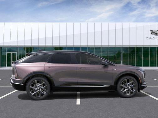 2025 Cadillac OPTIQ Luxury 1 AWD