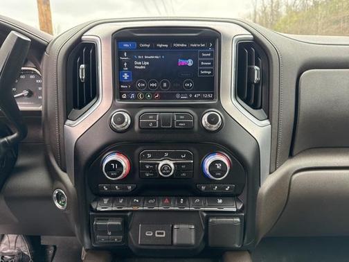 2023 GMC Sierra 3500 SLT