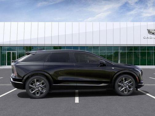 2025 Cadillac OPTIQ Luxury