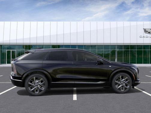 2025 Cadillac OPTIQ Luxury 1 AWD