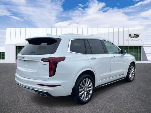 2023 Cadillac XT6 Premium Luxury AWD