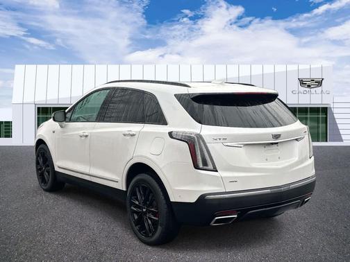 2022 Cadillac XT5 Sport
