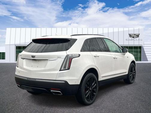 2022 Cadillac XT5 Sport