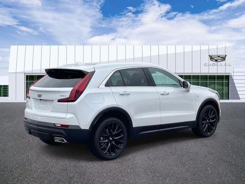 2023 Cadillac XT4 Luxury