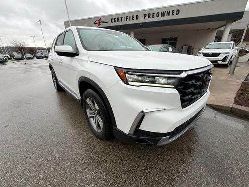 2023 Honda Pilot AWD EX-L 8 Passenger