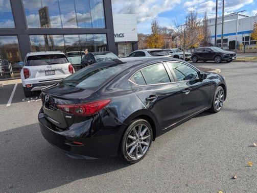 2018 Mazda Mazda3 Touring