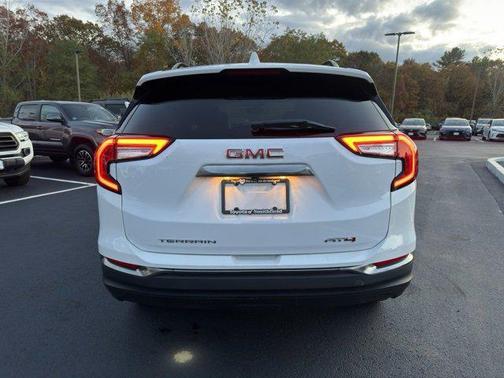 2023 GMC Terrain AWD AT4