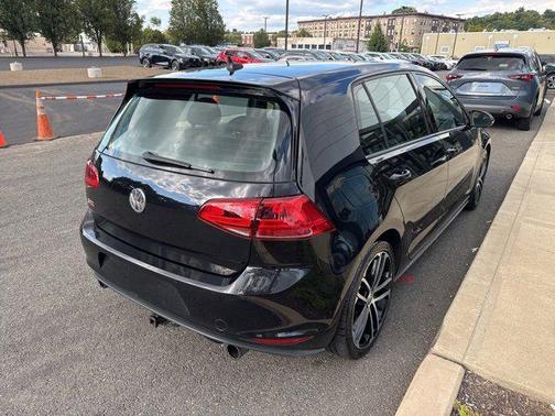 2017 Volkswagen Golf GTI 2.0T S 4-Door
