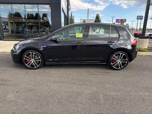 2017 Volkswagen Golf GTI 2.0T S 4-Door