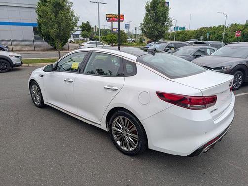 Snow White Pearl 2018 Kia Optima SX Turbo