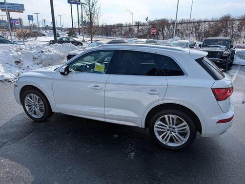2020 Audi Q5 45 Premium Plus