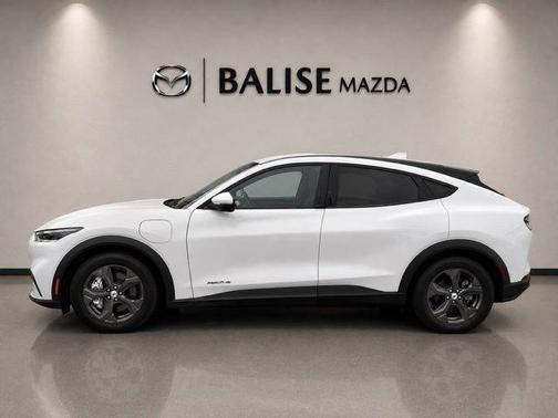 Space White Metallic 2022 Ford Mustang Mach-E Select