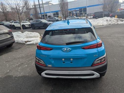 2022 Hyundai KONA SE