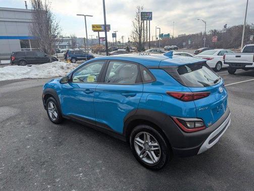 2022 Hyundai KONA SE