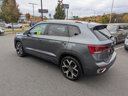 2023 Volkswagen Taos 1.5T SEL
