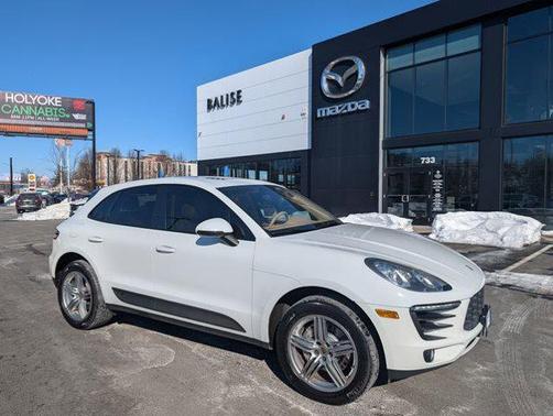 2015 Porsche Macan S