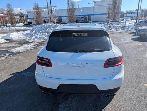 2015 Porsche Macan S