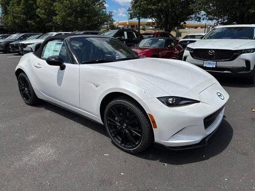 Snowflake White Pearl Mica 2026 Mazda MX-5 Miata Club