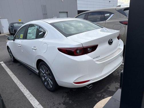 2025 Mazda Mazda3 FWD w/Preferred Package