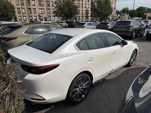 2025 Mazda Mazda3 FWD w/Preferred Package