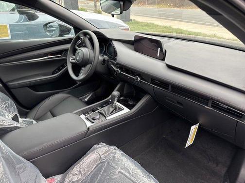2025 Mazda Mazda3 FWD w/Preferred Package