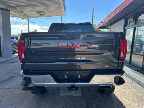 Brownstone Metallic 2021 GMC Sierra 1500 SLT