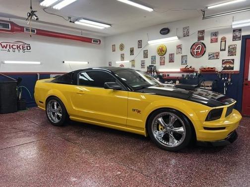 Yellow 2008 Ford Mustang GT Premium