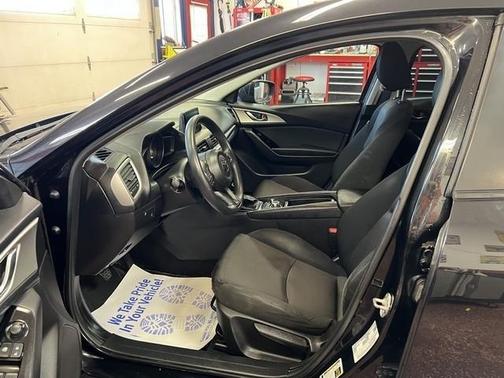 Jet Black Mica 2017 Mazda Mazda3 Sport
