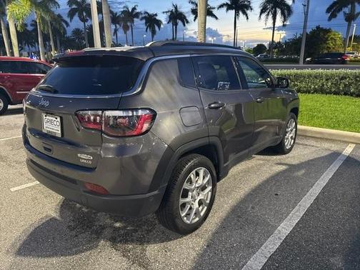 2023 Jeep Compass Latitude Lux