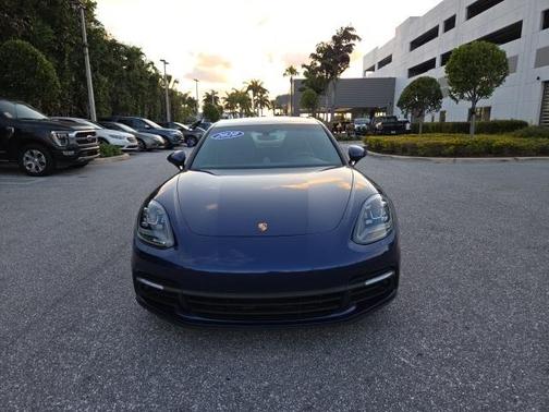 2020 Porsche Panamera 4