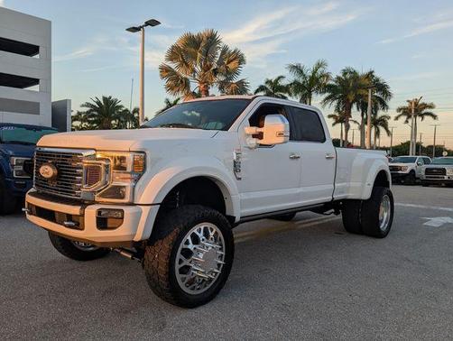 2022 Ford F-450 Platinum