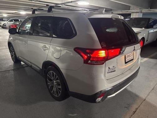 2017 Mitsubishi Outlander SE