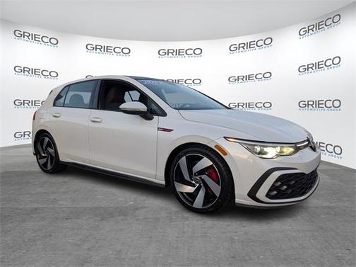 2022 Volkswagen Golf GTI 2.0T SE