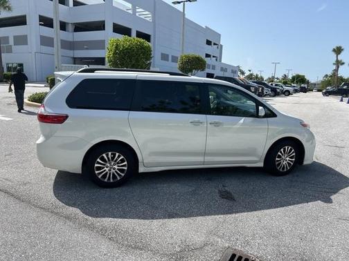 2020 Toyota Sienna