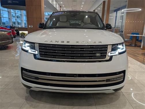 2025 Land Rover Range Rover P400 SE 7 Seat