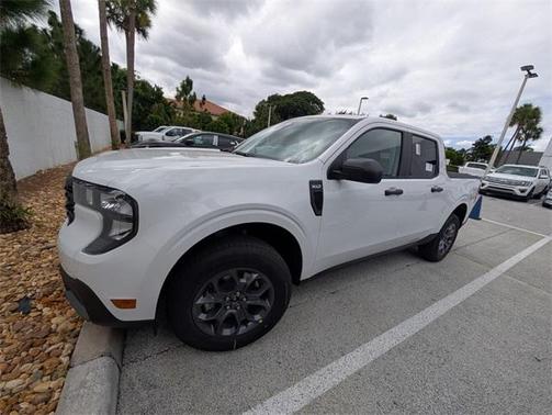 2025 Ford Maverick XLT