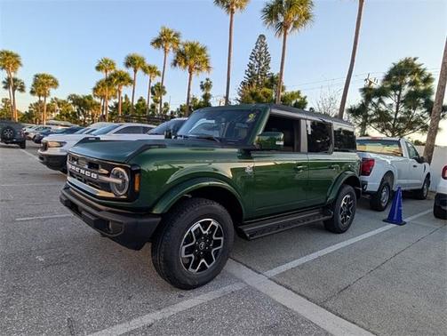 2025 Ford Bronco Outer Banks