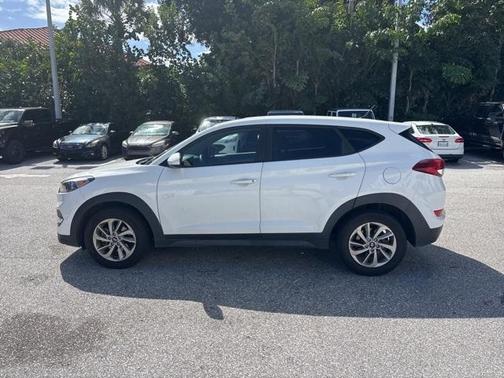 2018 Hyundai TUCSON SE