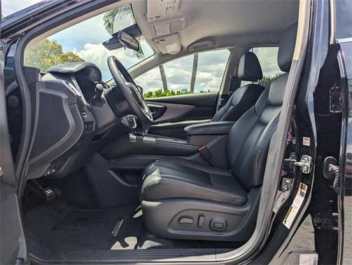 2023 Nissan Murano SV