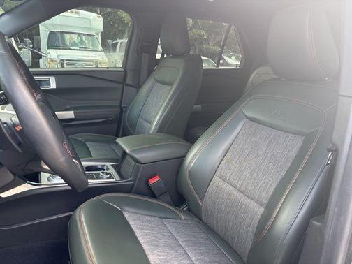 Forged Green Metallic 2022 Ford Explorer Timberline
